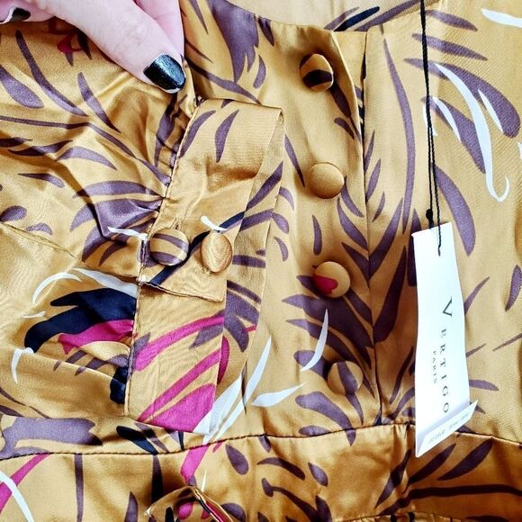 VERTIGO PARIS 100% Silk Printed Blouse - Picture 4 of 10